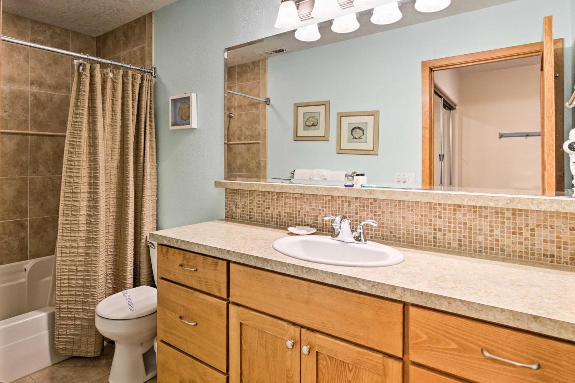 Lincoln Beach Condo With Balcony And Ocean Views! Bagian luar foto